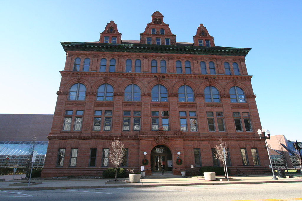 landmark peoria il net worth - Ilustrasi 3