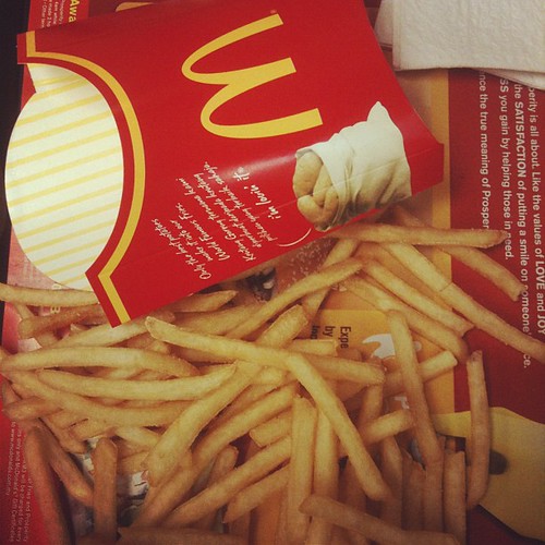 #mcdonalds #supper #fries #food #fastfood | by matrianklw