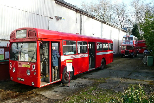 London Transport  EGN369J