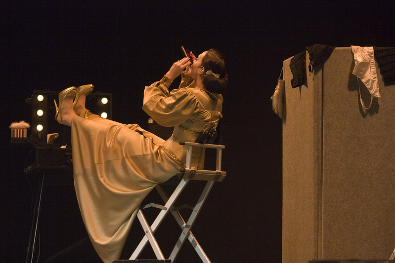 "Madame Noir", Monica Naranjo