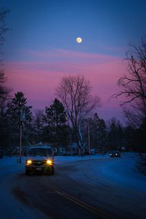 Moonrise Over a Chevy Van 20170110-_DSC5210