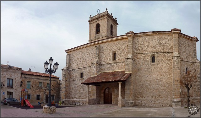 Panoramic view of church at Solanillos del Extremo (Guadalajara, Spain) / Vista panoramica de la iglesia de Solanillos del Extremo (Guadalajara)