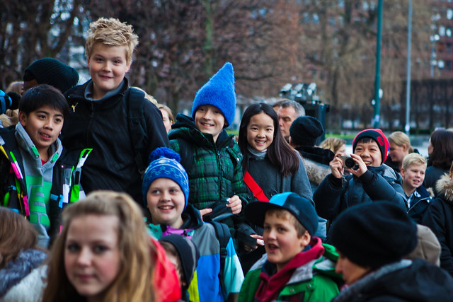 Barna venter utenfor Nobels fredssenter