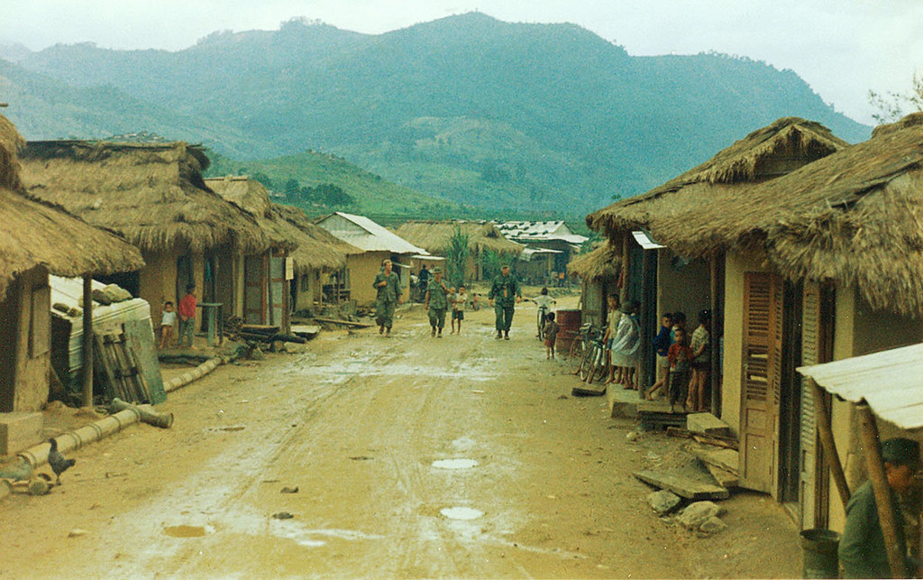 Quang Ngai 1970 - Tra Bong village