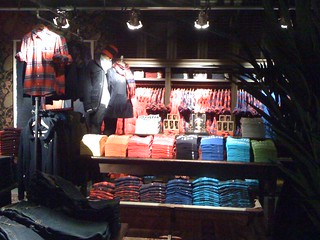 hollister downtown vancouver