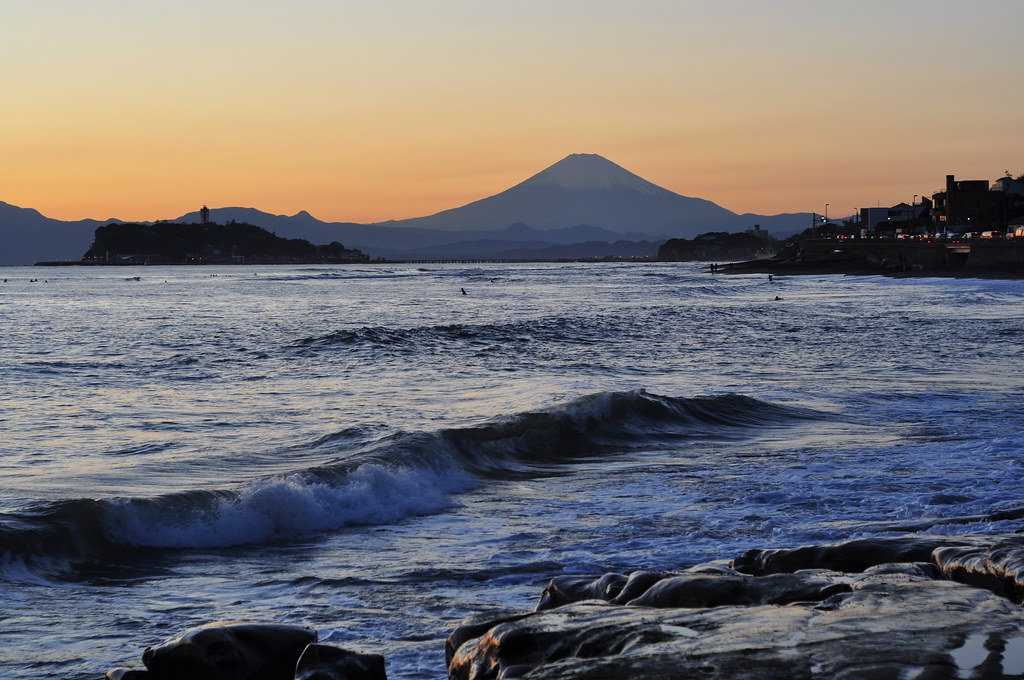 富士山 江ノ島 From 稲村ケ崎 Yinlei Flickr