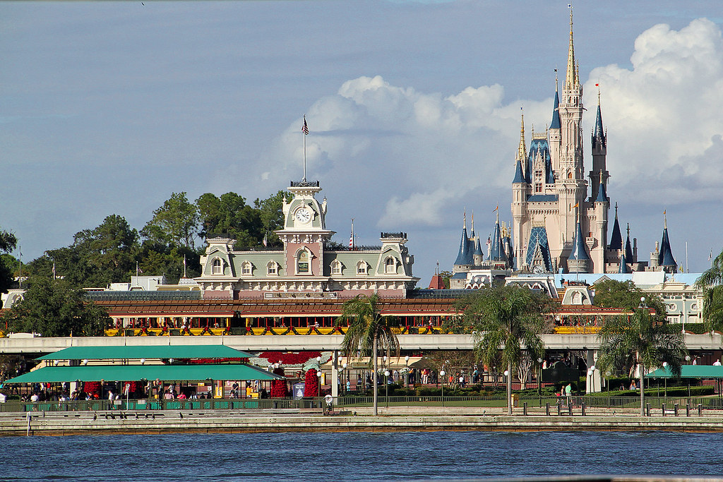 Entrance to Magic Kingdom | Walt Disney World, Orlando, Flor… | Flickr