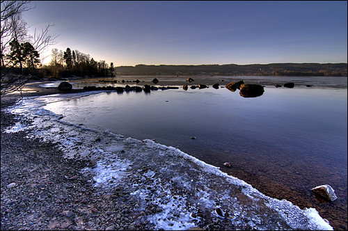 lake ice beach water strand reflections is nikon vatten hdr highdynamicrange siljan sjö d90 leksand reflektioner nikond90 åkerö