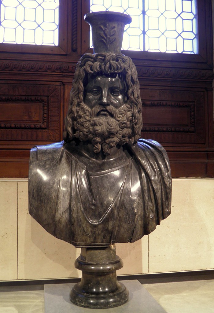 Buste de Sérapis IIe siècle après J.-C. (?), Louvre Museum, Paris