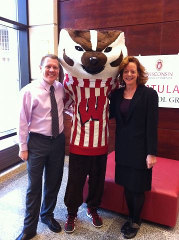 Bucky made an appearance at the grad party to help with the celebration! #uwgrad http://t.co/CUy9xgBM