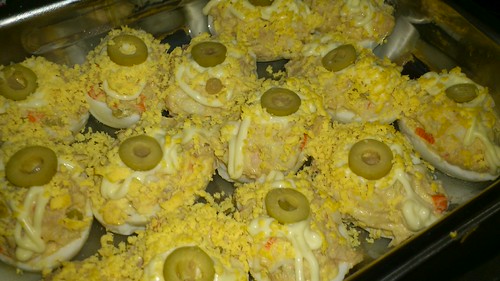 Huevos rellenos | by srtabaviera