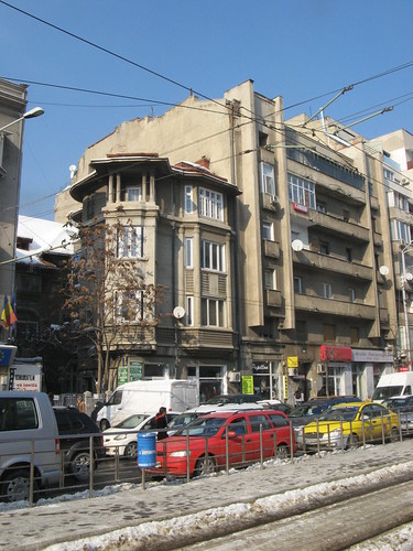Pe Calea Moşilor | by Laura713