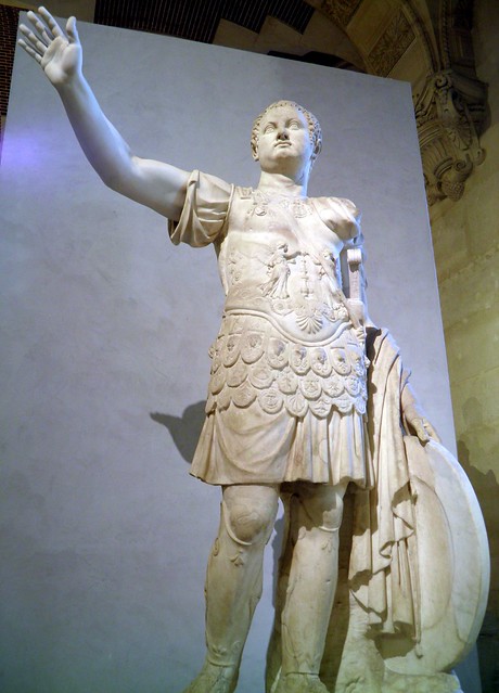 Statue de l'empereur Titus Fin du Ier siècle après J.-C., Louvre Museum, Paris
