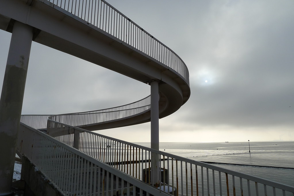 Curly bridge at Leigh on Sea | Matt Williams | Flickr