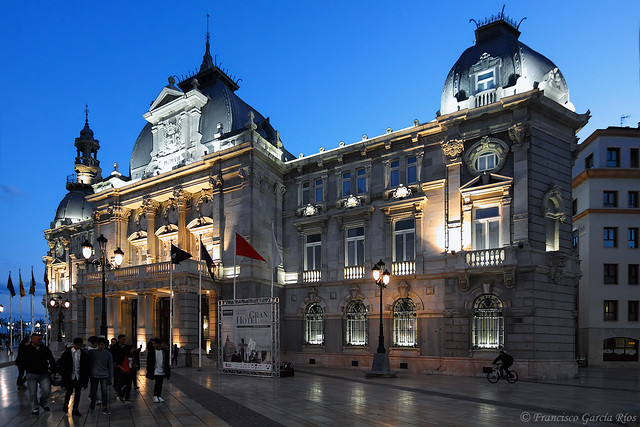 Palacio Consistorial de Cartagena en la hora azul./ Consistorial Palace of Cartagena at blue hour (Murcia, Spain).