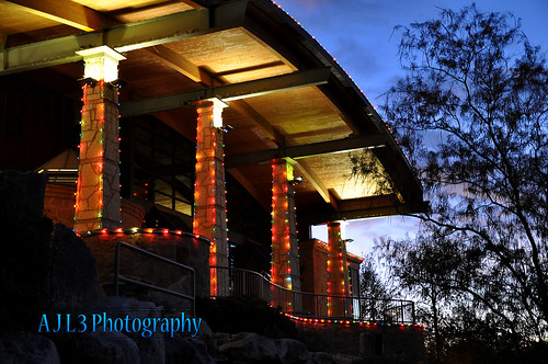 christmas blue sunset red sky tree green yellow night lights texas railing sanangelo visitorscenter conchoriver ajl3