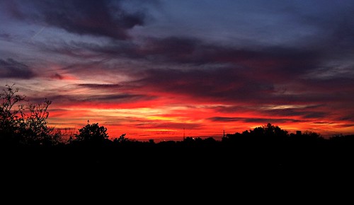 blue red sunrise dark dawn kirby houston montrose crackofdawn westheimer riveroaks iphone4