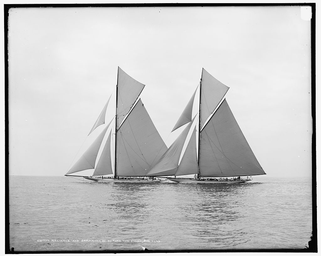 Reliance and Shamrock III before the start, Aug. 25, 1903 (LOC)