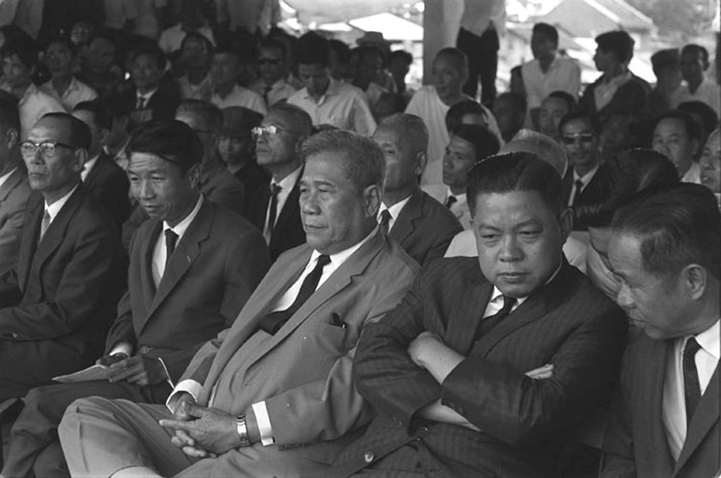 1967 - Tranh cử Tổng thống - Các ứng cử viên Trần Văn Hương và Trương Đình Dzu