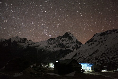 longexposure nepal mountains stars abc annapurna basecamp logdes machhapuchchhrere
