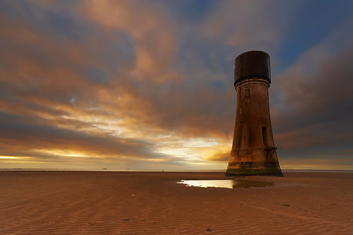 uk sunset england lighthouse seascape abandoned beach night landscape sand cloudy watertower disused ripples hull eastyorkshire spurnpoint canon1740f4 spurnhead canon1dsmkii riverhumber markmullenphotography leehardgrad
