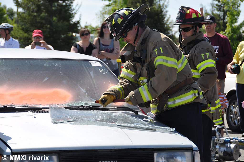 175 Roseville Safety Day Roseville FD A car accident res… Flickr