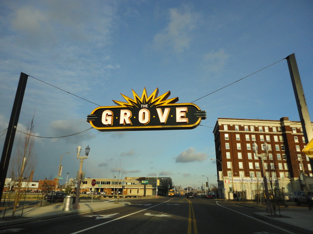 The Grove Neon Sign over Manchester Avenue in St. Louis, M… | Flickr
