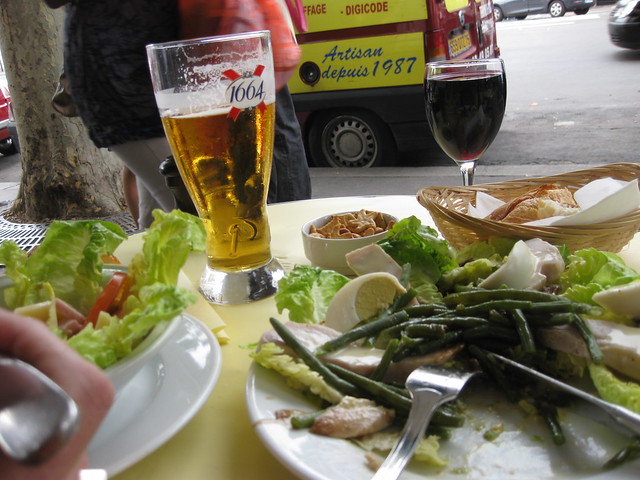 Salade at Les Deux Magots