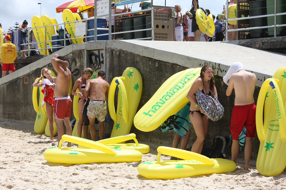 World record attempt at the Havaianas Australia Day Thong …