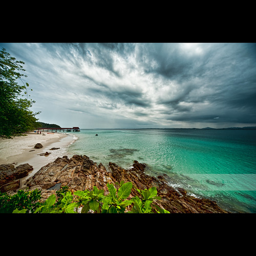 blue plants storm beach rain weather clouds angle jetty horizon wide malaysia pulau pantai azur sigma1224mmf4556 kapasisland