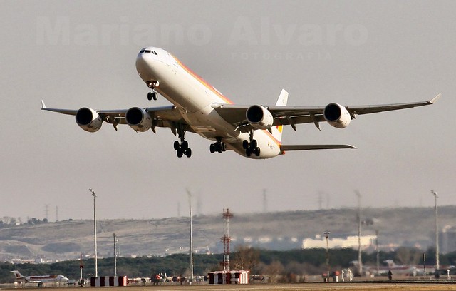 Airbus A340.642 IB  Miguel Hernandez 25.2.2012