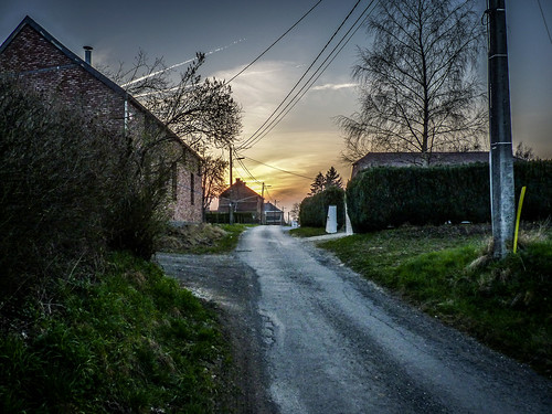 sunset belgium countrylane eveningwalk seneffe pathscaminhos p1060484
