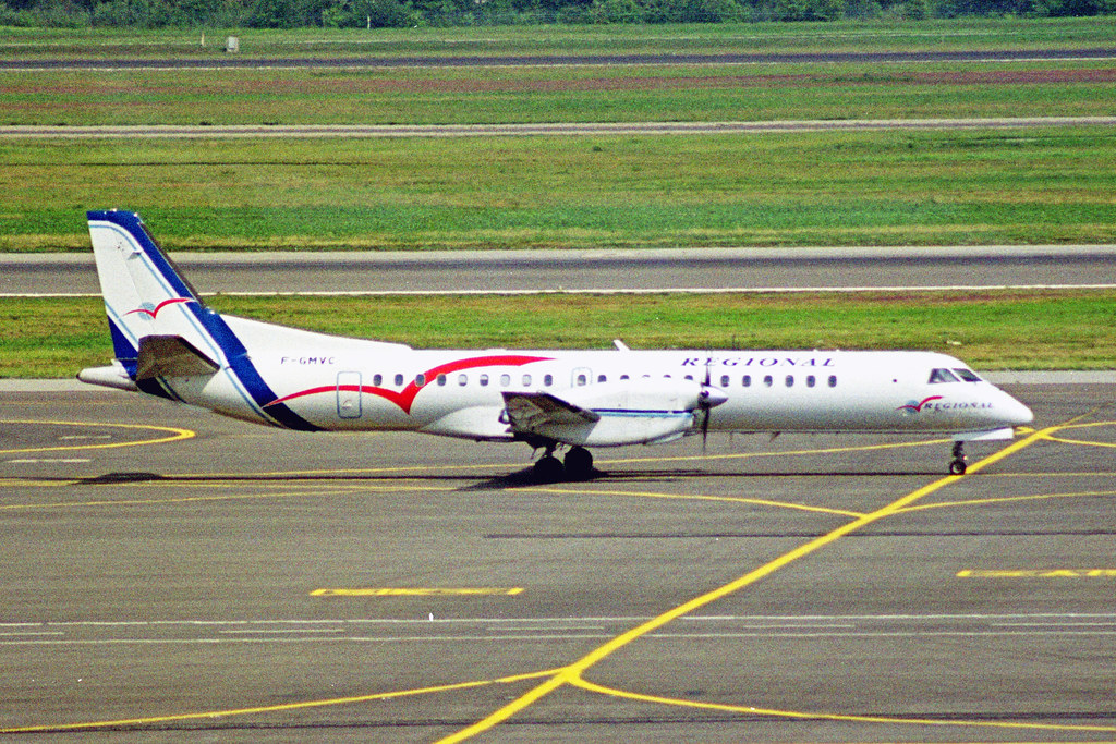 F-GMVC Saab 2000 Regional Airlines MXP 27AUG99
