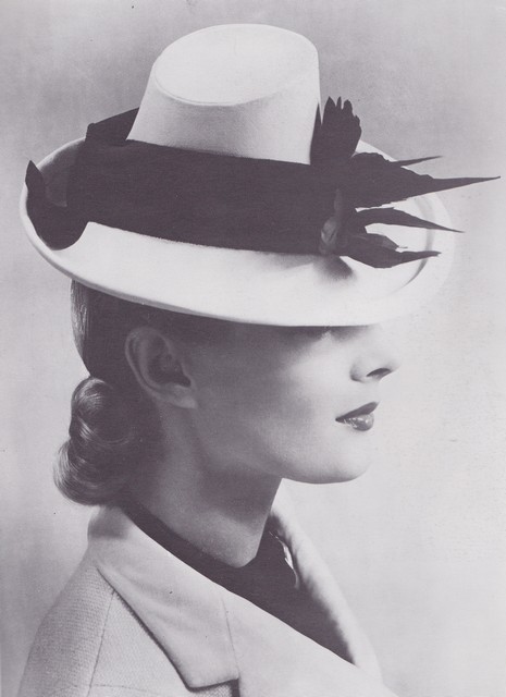 1939 Hat by Claude Saint-Cyr - French Vogue