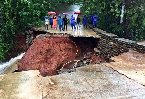 southeastasia philippines disaster landslide typhoon ineng ilocosnorte 365disasters