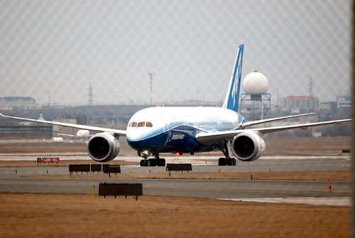 Boeing 787 Dreamliner arrival in Toronto