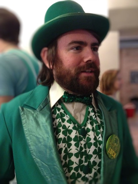St. Patrick's Day - leprechaun - iPhone 4S