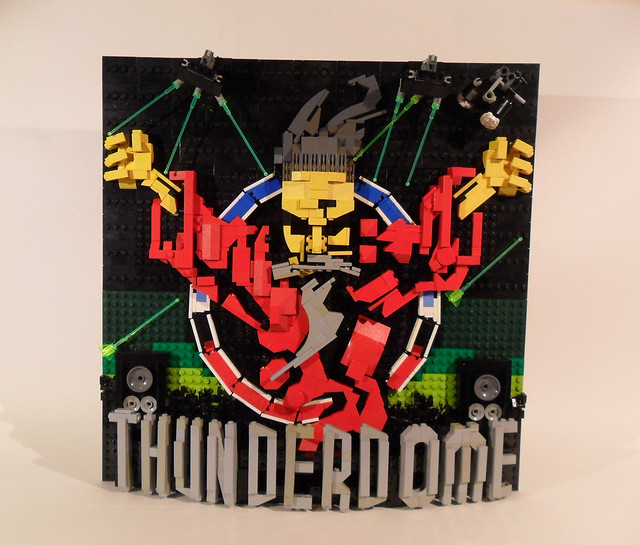 ID&T THUNDERDOME FRONT&blacklight