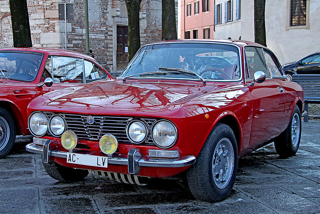 ALFA ROMEO GT 2000