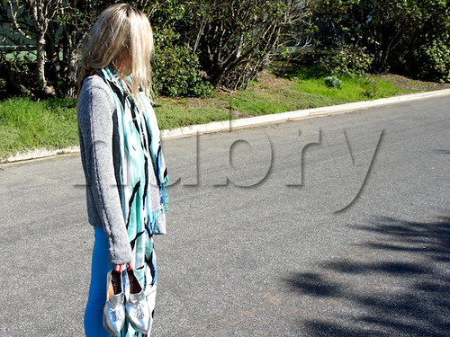 How To Wear Blue Colored Skinnies 2 (1) | by Nubry