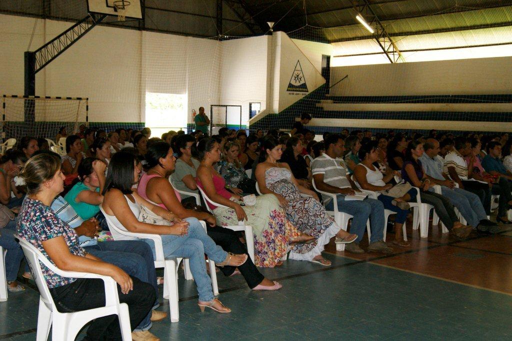 Professores da rede municipal de estadual de ensino de Paranaíta (1)