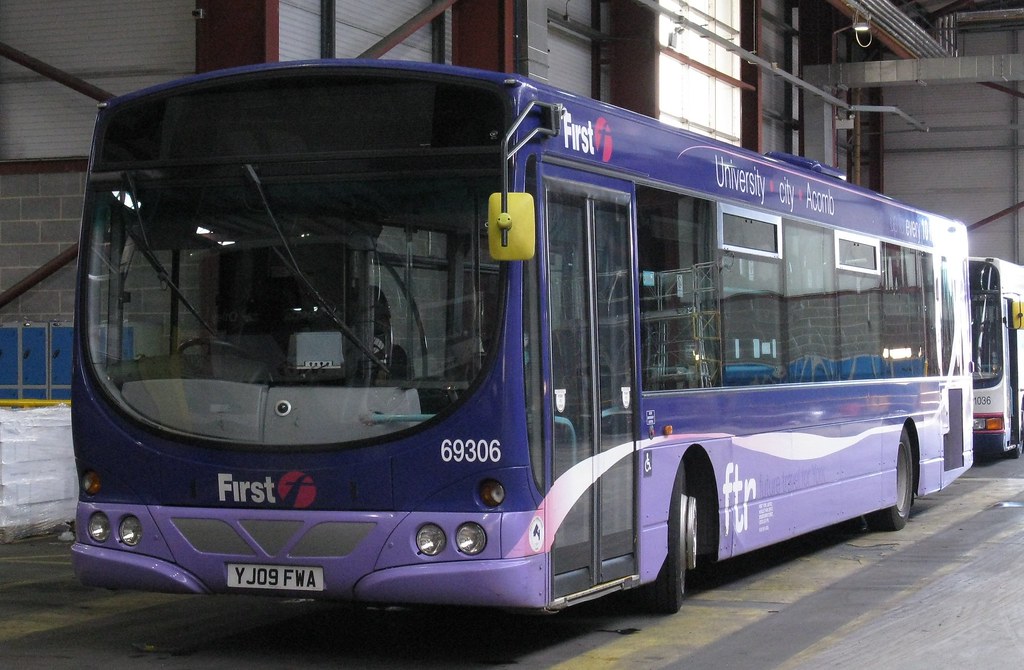 First York Wrights Eclipse Urban Volvo B7 69306, YJ09FWA. … | Flickr