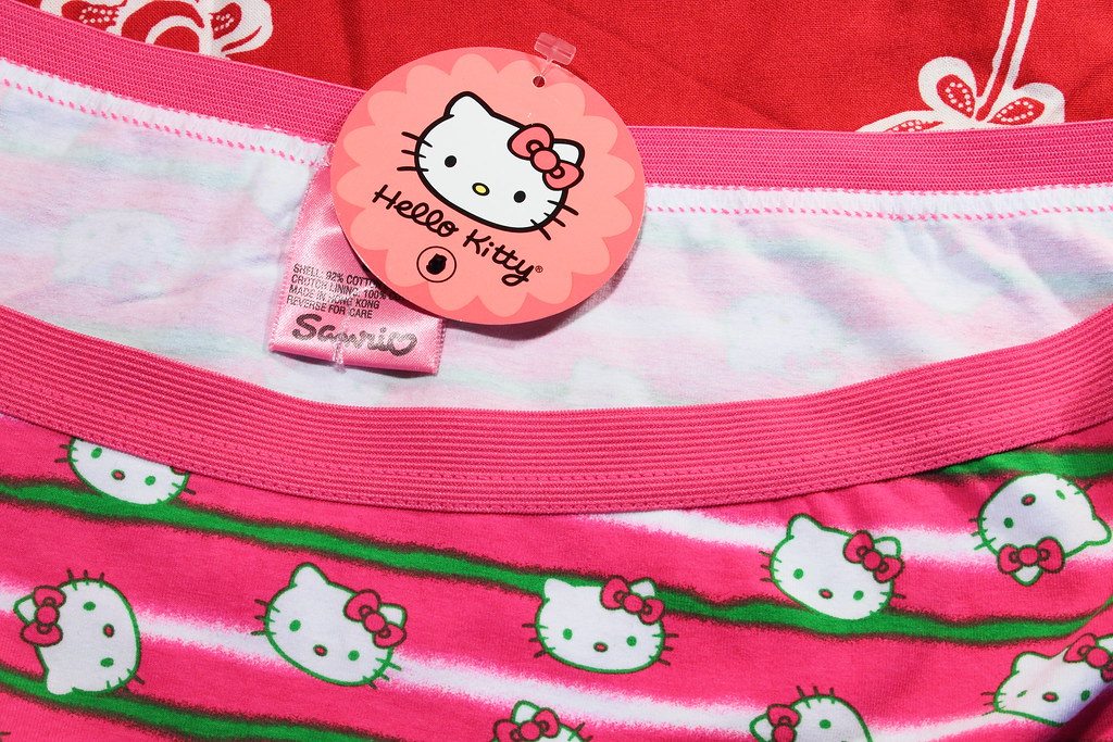 OFFICIAL Hello Kitty Underwear