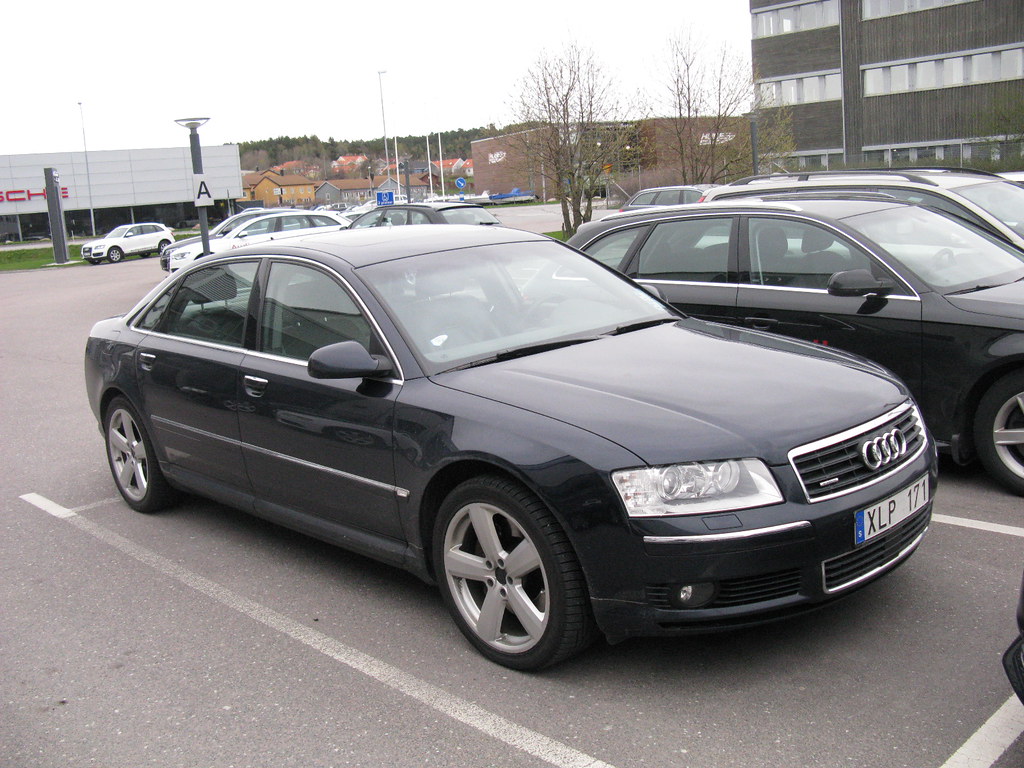 Image of Audi A8L 4.2