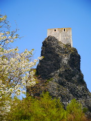 Trosky Castle