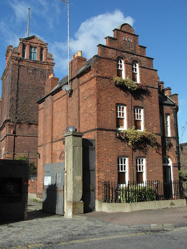Wapping Hydraulic Pumping Station Engineers House | by Reading Tom