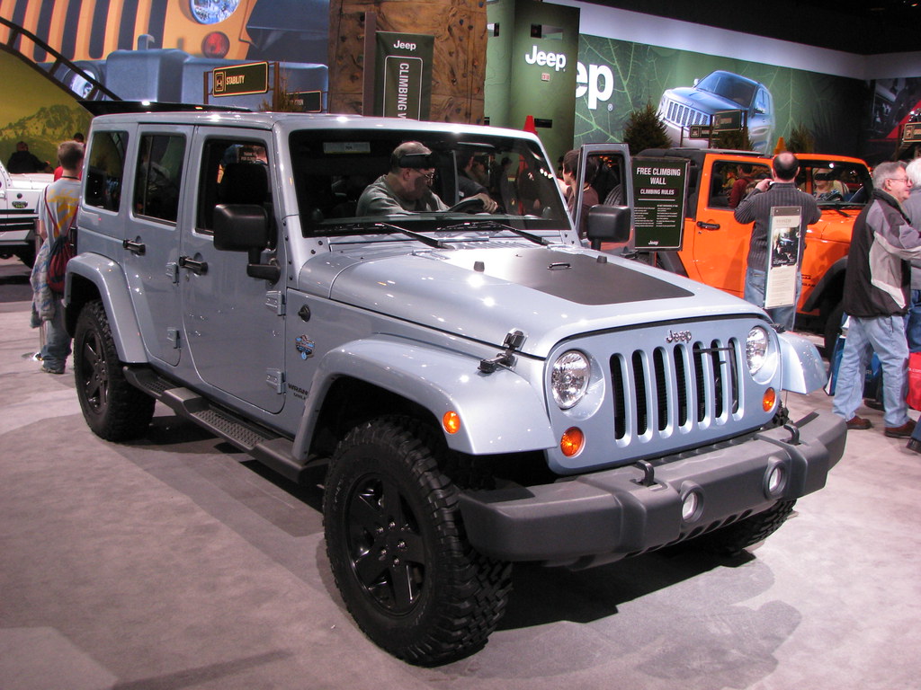 Jeep Wrangler Arctic Edition | This edition features body-co… | Flickr