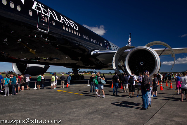 NZ Airforce 75th Anniversary airshow - AirNZ  777.
