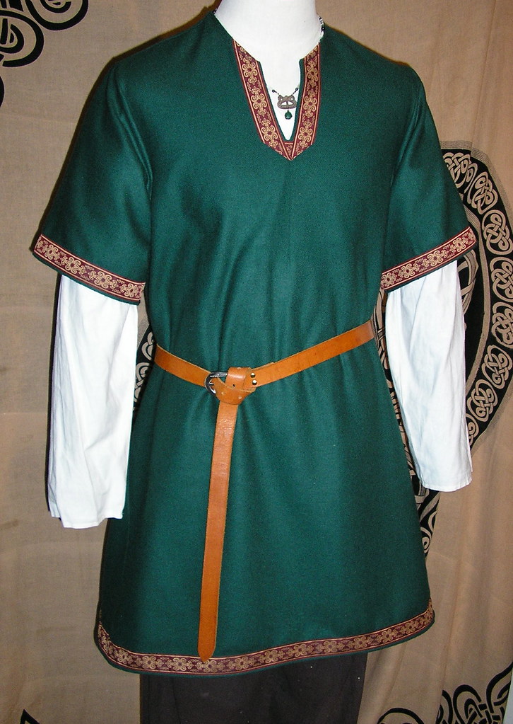 Medieval Tunic - www.etsy.com/shop/Tunics | Medieval tunic h… | Flickr