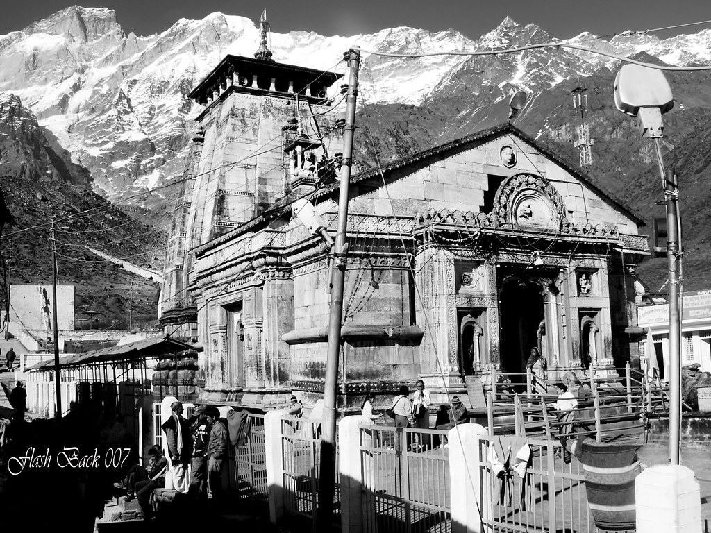Kedarnath Temple(11657 Ft.) | We found this temple above 5,0… | Flickr